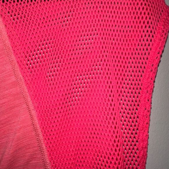 Women's American Eagle Outfitters Shirt, Neon Pink, Size M AEO Athletic Mesh - Picture 8 of 11